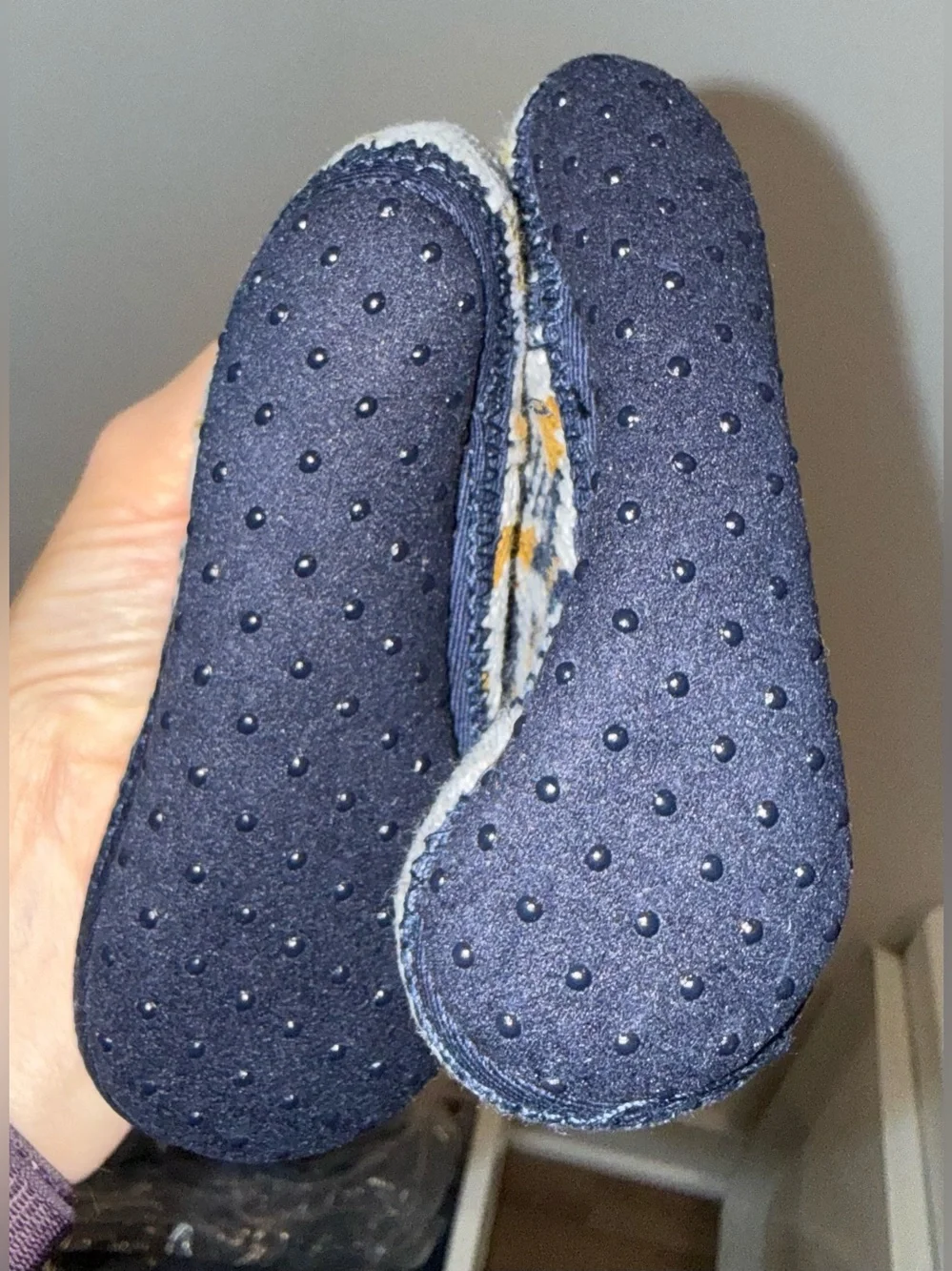 Old Navy Baby Booties Slippers 12-18 Months Fleece Lined NWT Non-Slip blue gray